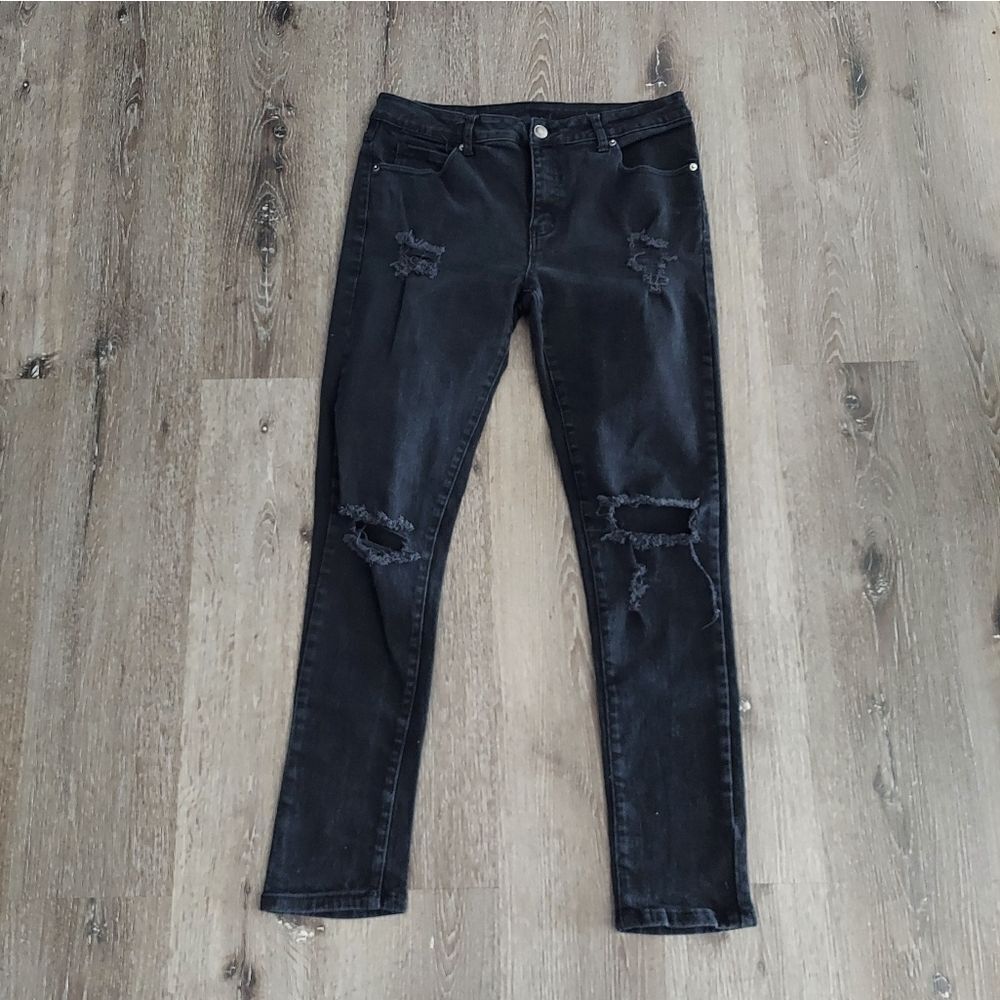 Rue21 Black Skinny Supreme Flex Distressed Jeans 34×32